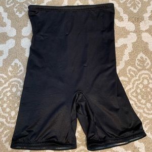 Vintage Delicates Shapewear Black